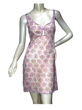 1970s short nylon slip with floral print by Wirkmode Size S